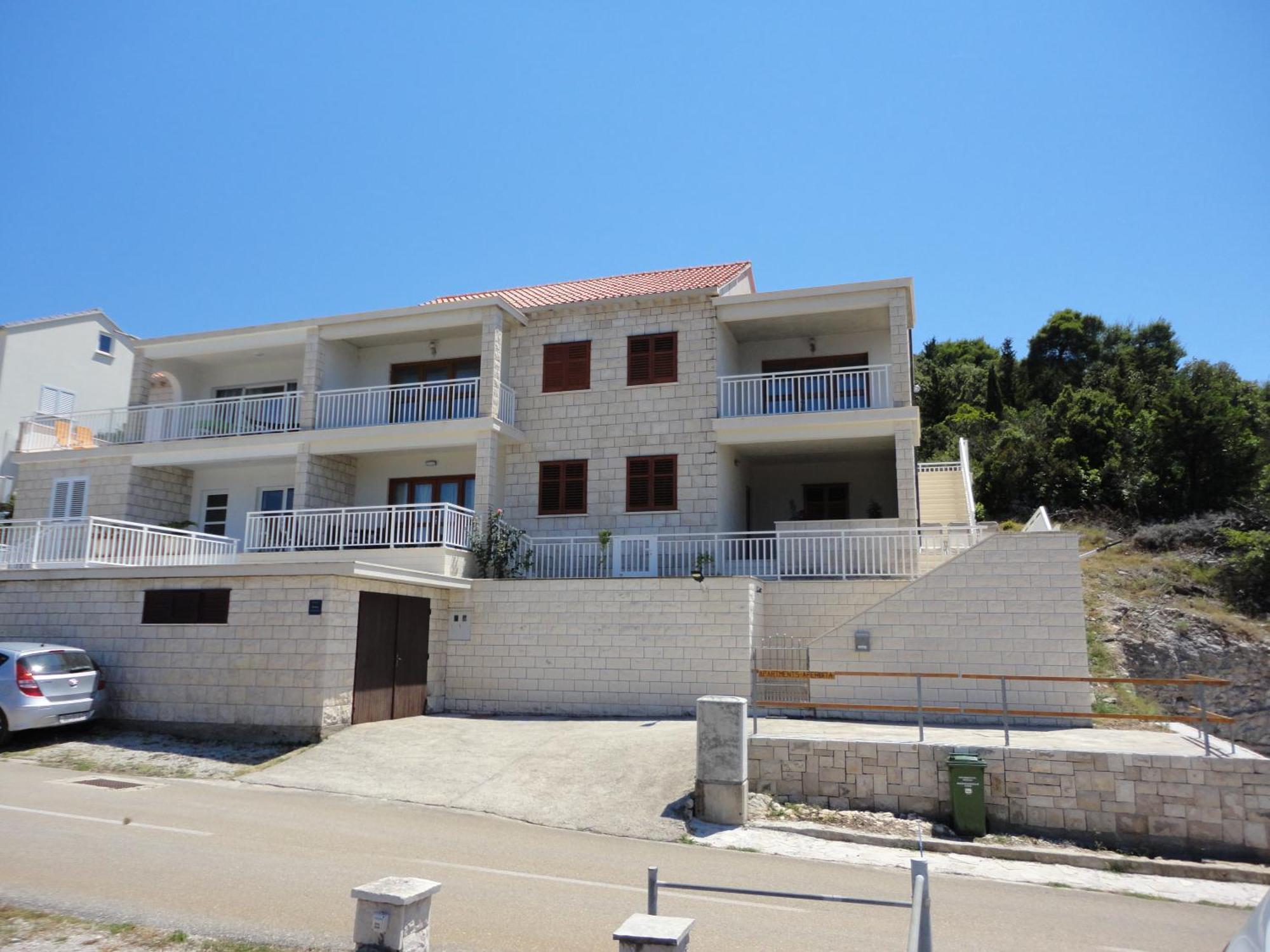 Apartments Aferdita Račišće Esterno foto